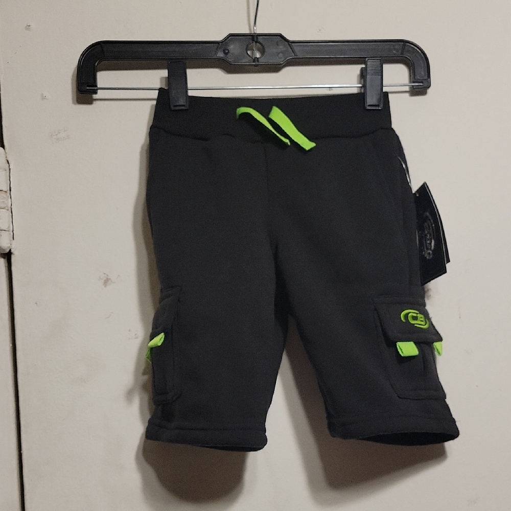 CB Sport Black and Green Athletic Cargo Shorts with Modern Design Size 4T